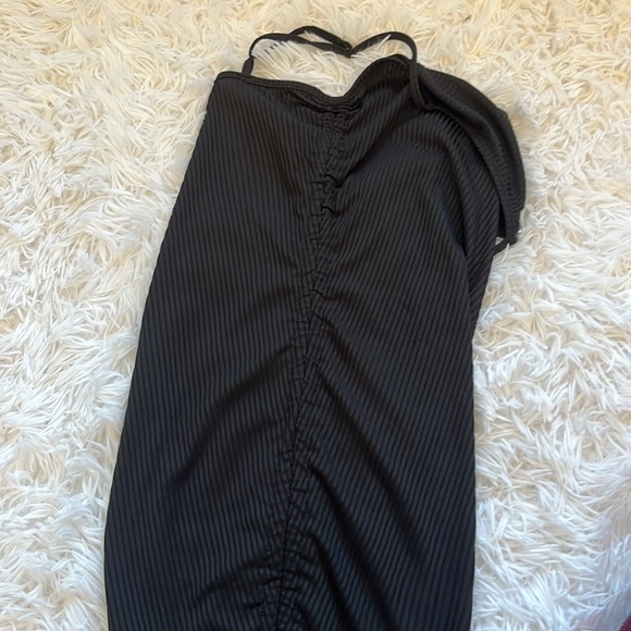 This is a black shien dress in size Xsmall - Picture 3 of 4